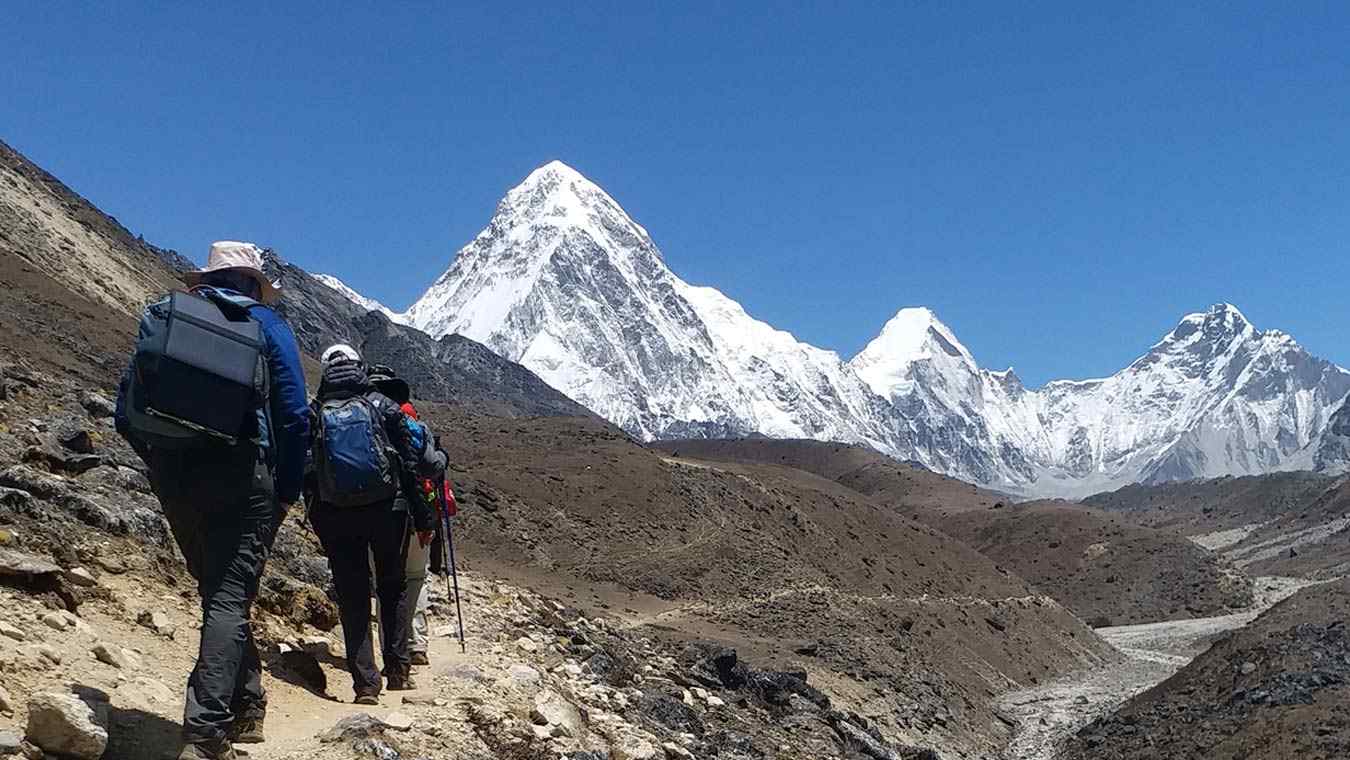 Everest-Base-Camp-Trekking