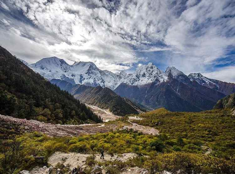 manaslu circuit trek